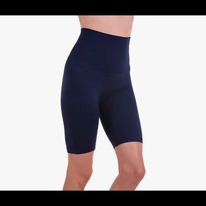 HOMMA Navy Women's Tummy Control Bike/Yoga Shorts. Size L. Worn Once!